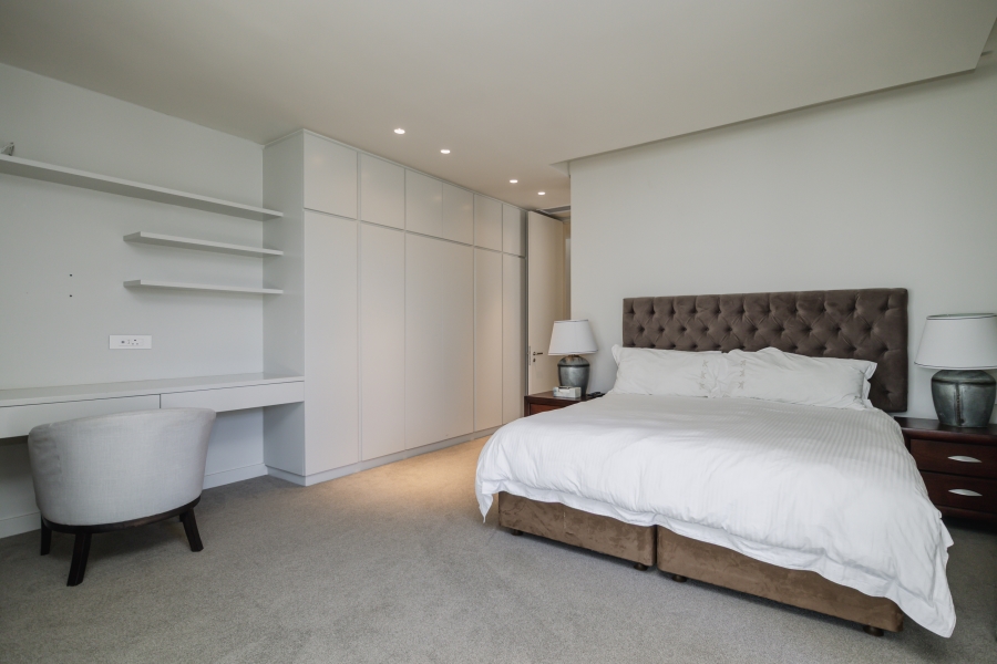 4 Bedroom Property for Sale in Fresnaye Western Cape